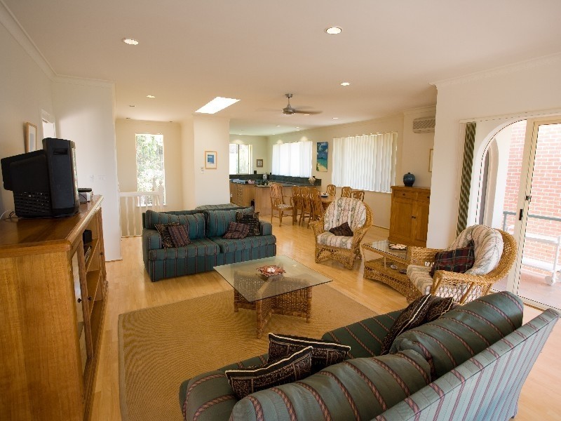 35 The Boulevarde, Hawks Nest NSW 2324