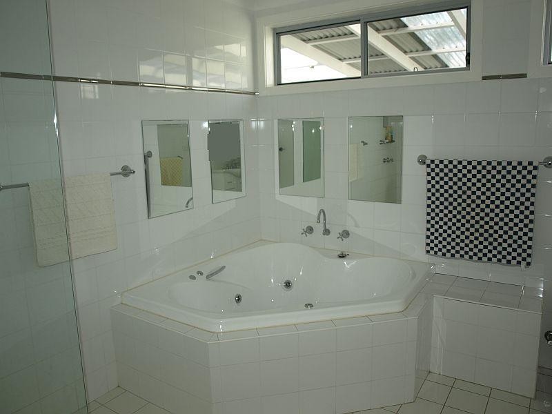 81 The Boulevarde, Hawks Nest NSW 2324
