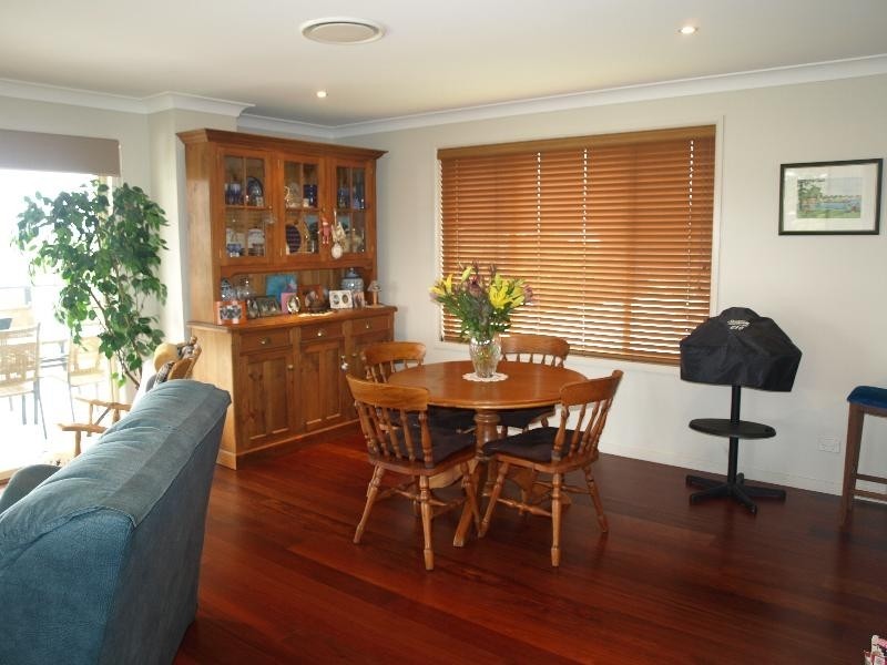 94 Bayview Rd, Tea Gardens NSW 2324