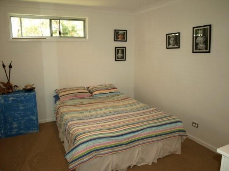 40 Dolphin Avenue, Hawks Nest NSW 2324