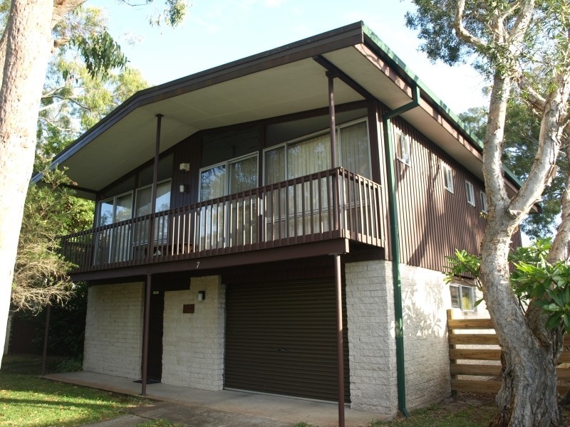 7 Kikarra Crescent, Hawks Nest NSW 2324
