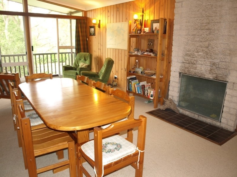 7 Kikarra Crescent, Hawks Nest NSW 2324