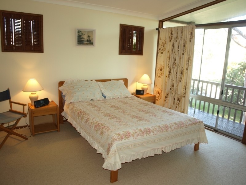 7 Kikarra Crescent, Hawks Nest NSW 2324