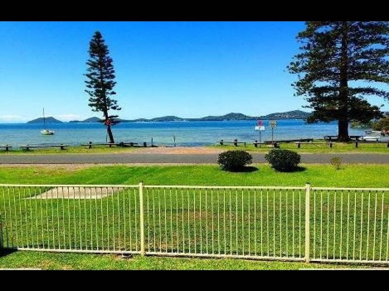 21 Curlew Avenue Pindimar South, Pindimar NSW 2324