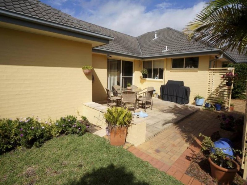 73 Admiralty Avenue, Tea Gardens NSW 2324