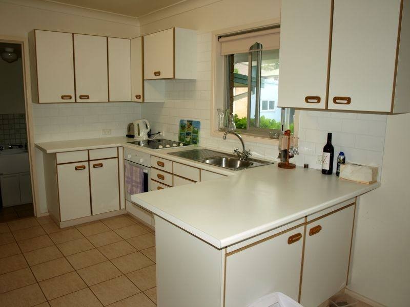 4 Mermaid Ave, Hawks Nest NSW 2324