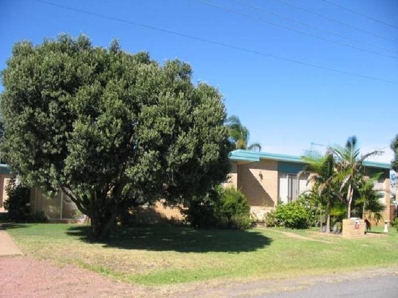 4 Mermaid Ave, Hawks Nest NSW 2324