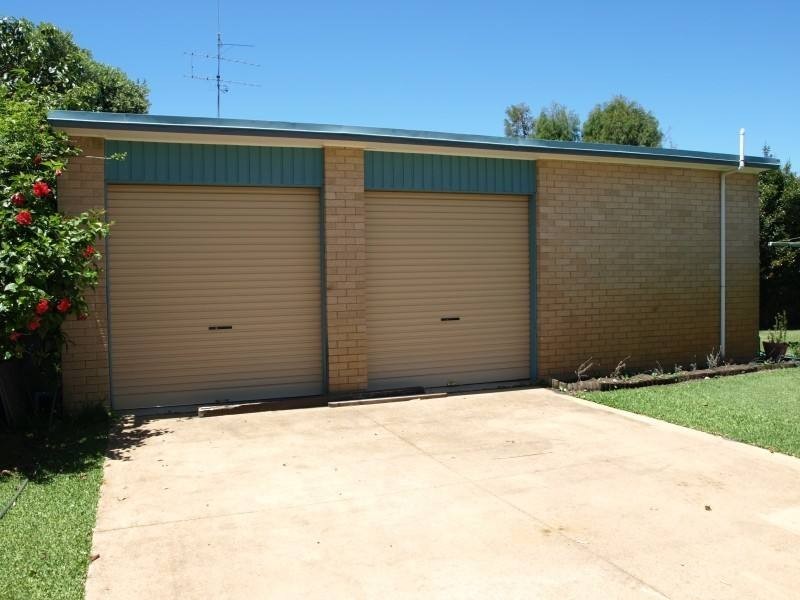 4 Mermaid Ave, Hawks Nest NSW 2324