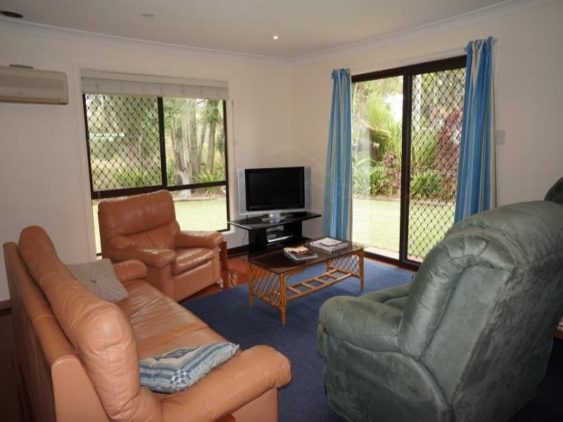 35 Albatross Avenue, Hawks Nest NSW 2324