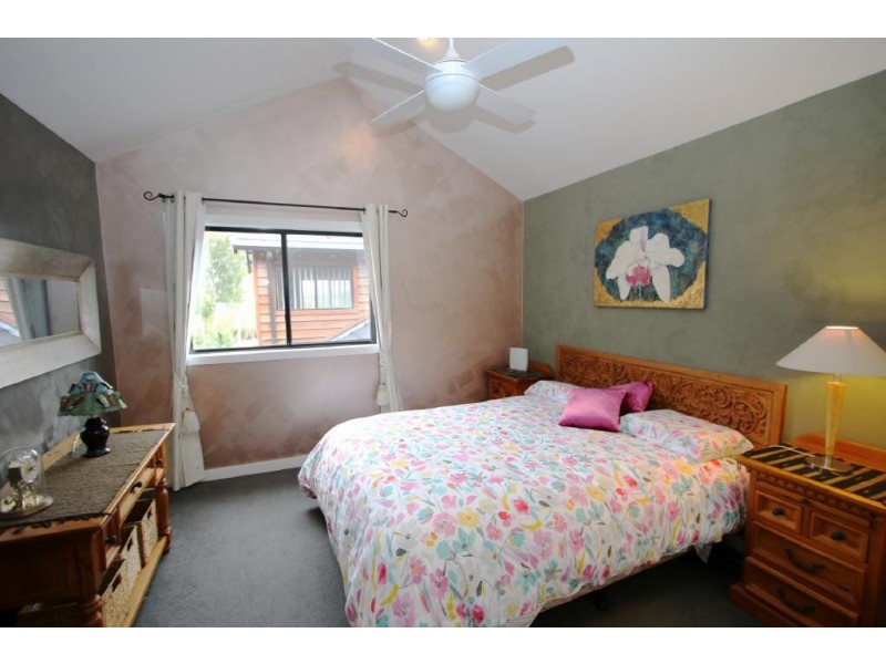 64 Bayview Road, Tea Gardens NSW 2324
