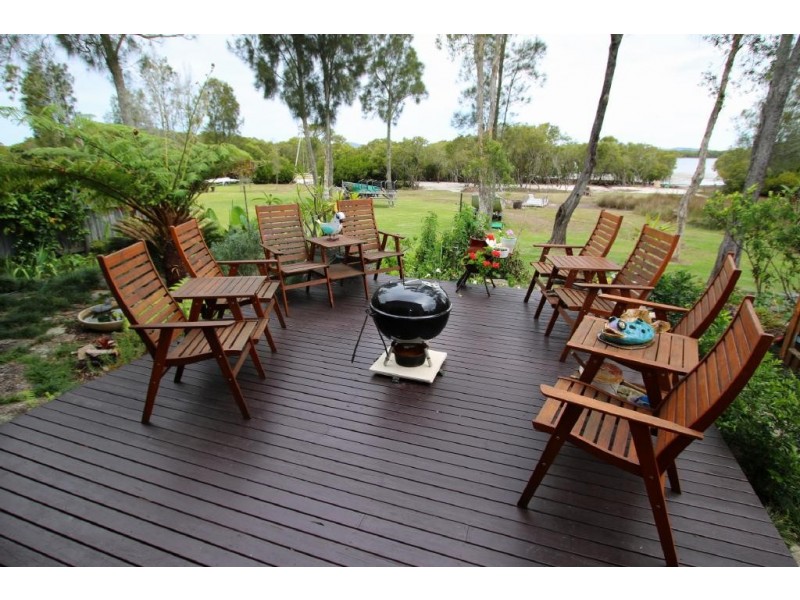 64 Bayview Road, Tea Gardens NSW 2324