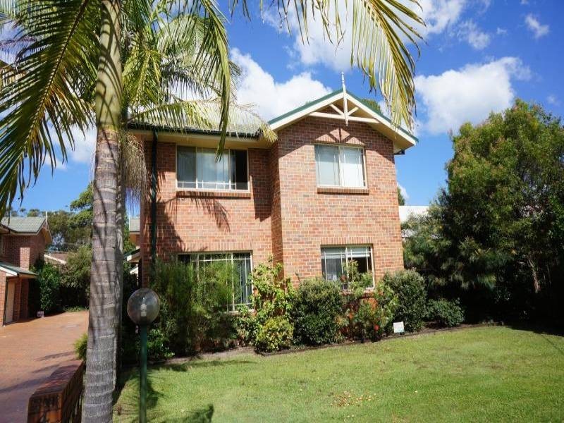 1/4 Bowral St, Hawks Nest NSW 2324