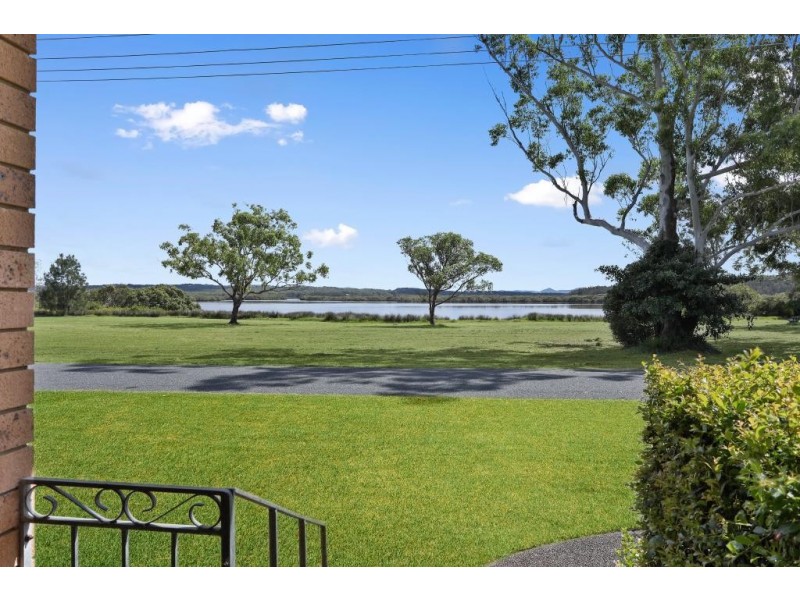 28 Koonwarra Drive, Hawks Nest NSW 2324