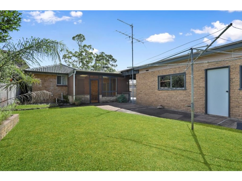 28 Koonwarra Drive, Hawks Nest NSW 2324