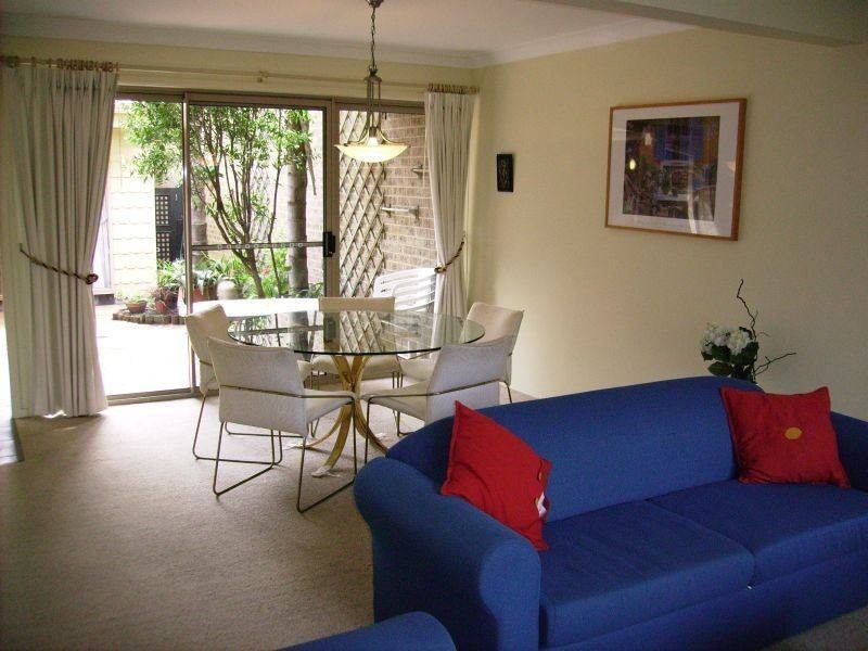 2 / 10 Bowral Street, Hawks Nest NSW 2324