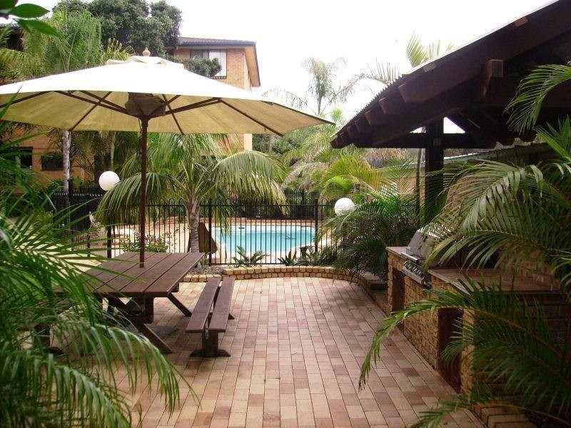 6 / 21 Beach Road, Hawks Nest NSW 2324