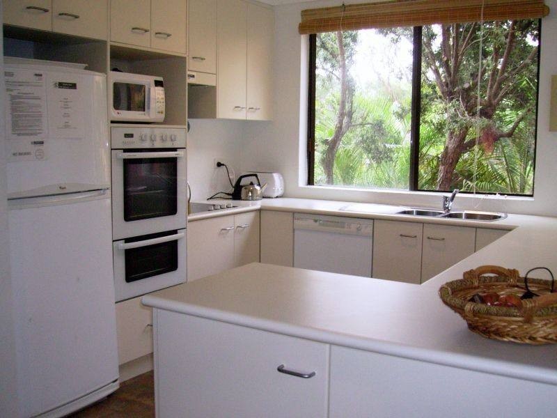 6 / 21 Beach Road, Hawks Nest NSW 2324