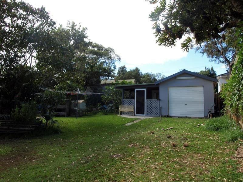 6 Eagle Avenue, Hawks Nest NSW 2324