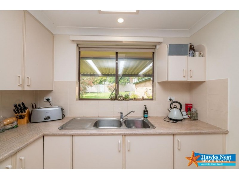 16 Boundary Street, Forster NSW 2428