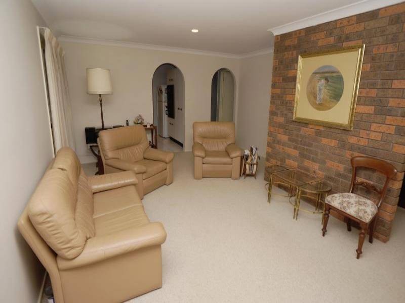 4 West Close, Hawks Nest NSW 2324