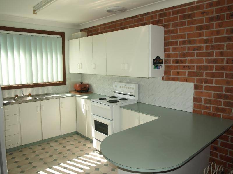 2/1A Mirreen Street, Hawks Nest NSW 2324