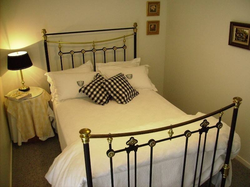 1 Bowral Street, Hawks Nest NSW 2324