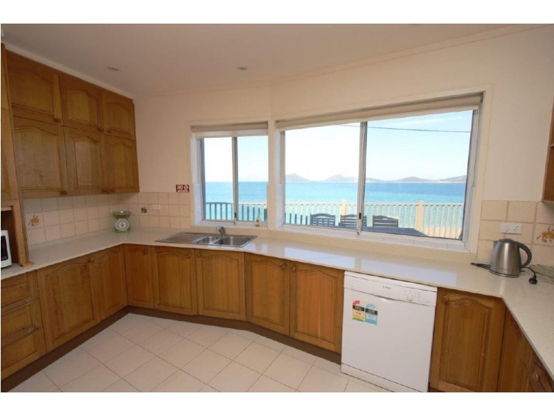 47 The Boulevarde, Hawks Nest NSW 2324