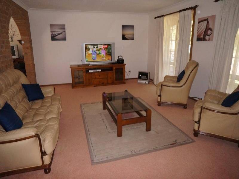 1 Carinya Close, Hawks Nest NSW 2324