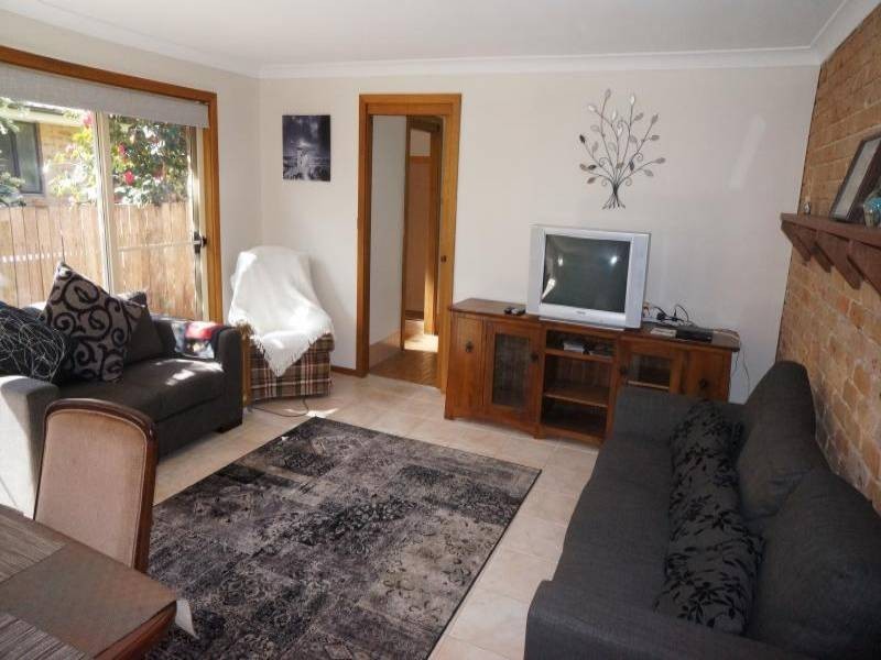 1 Carinya Close, Hawks Nest NSW 2324