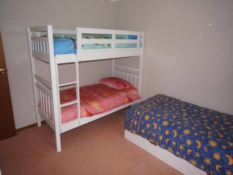 1 Carinya Close, Hawks Nest NSW 2324