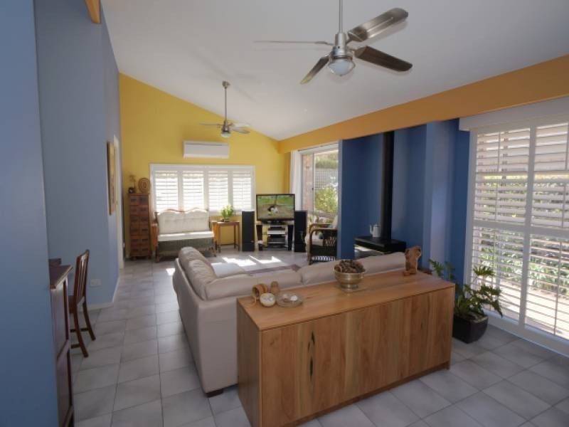 1 Bowral Street, Hawks Nest NSW 2324