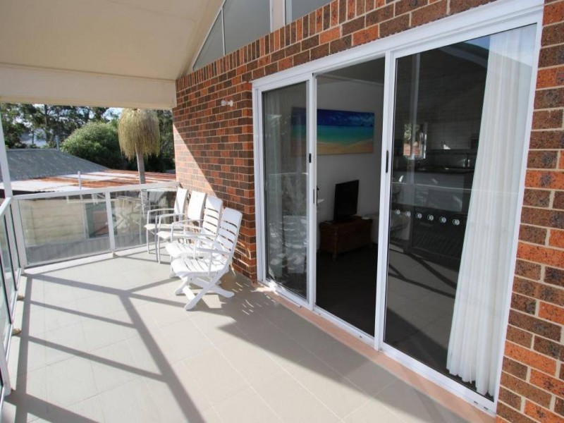 2/8 Langi Street, Hawks Nest NSW 2324