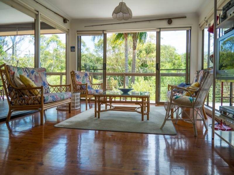 18 Bowral Street, Hawks Nest NSW 2324