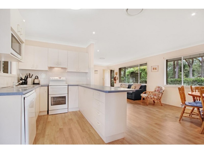 60 Yamba Street, Hawks Nest NSW 2324