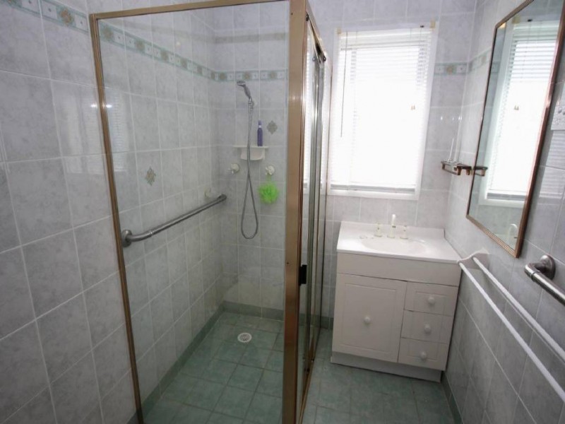 32 Albatross Avenue, Hawks Nest NSW 2324