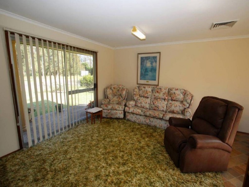 32 Albatross Avenue, Hawks Nest NSW 2324