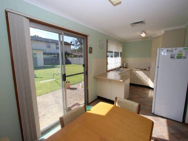 32 Albatross Avenue, Hawks Nest NSW 2324