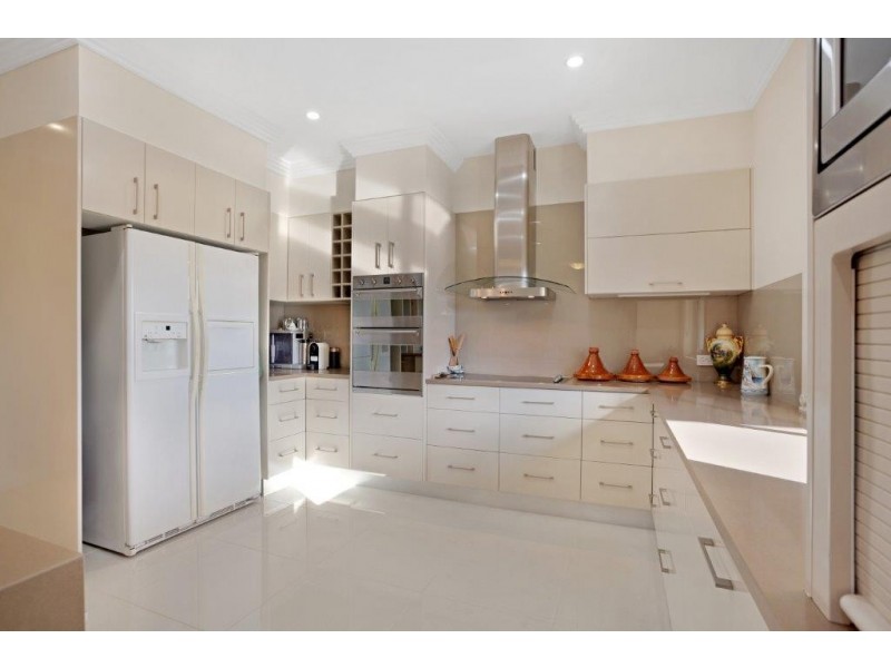 402 Pindimar Road, Tea Gardens NSW 2324