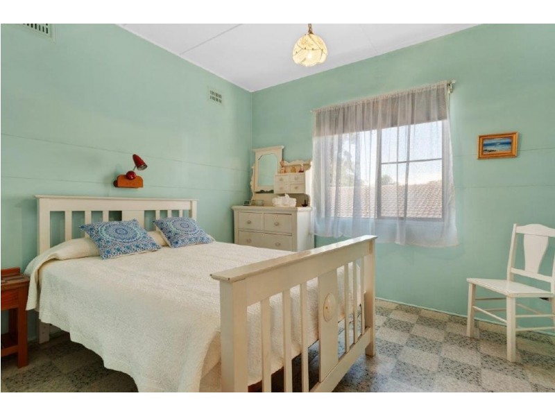 21 Binda Street, Hawks Nest NSW 2324