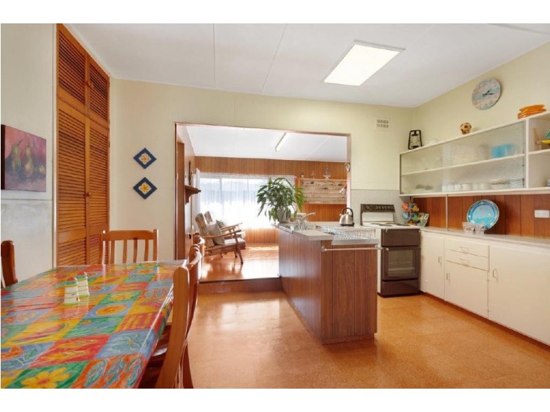 21 Binda Street, Hawks Nest NSW 2324