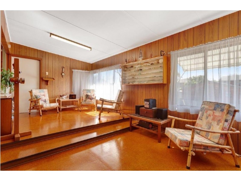 21 Binda Street, Hawks Nest NSW 2324