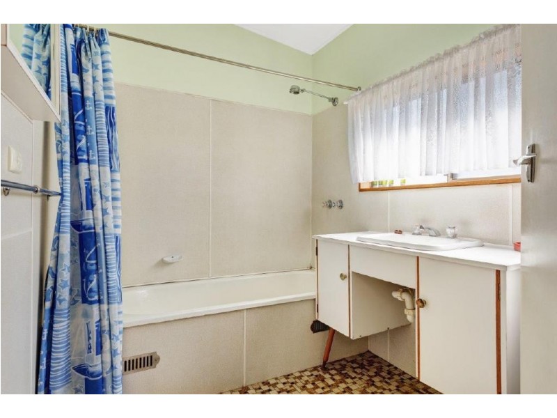 21 Binda Street, Hawks Nest NSW 2324