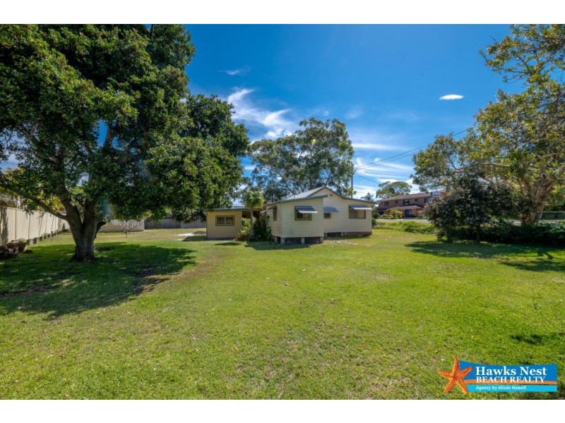 2 Booner Street, Hawks Nest NSW 2324