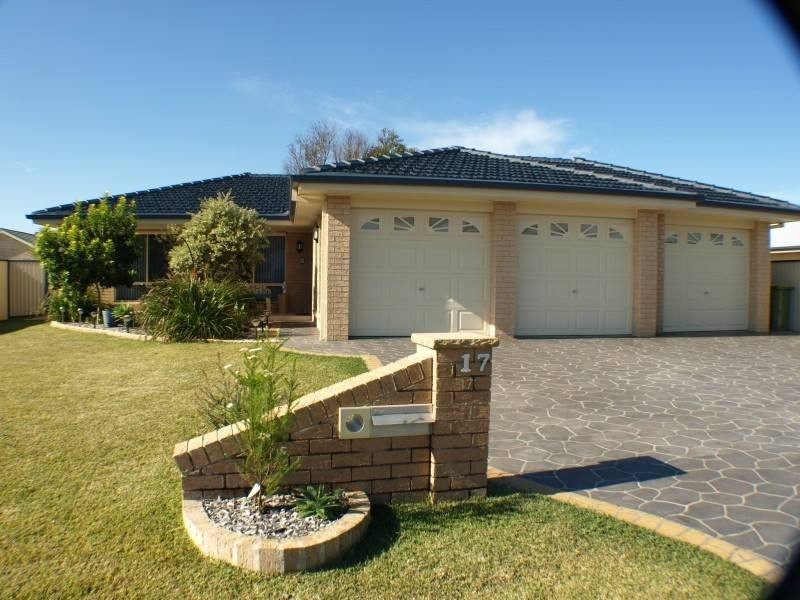 17 Dunshea Avenue, Tea Gardens NSW 2324