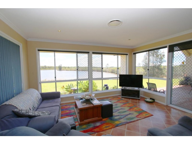 8 Sanctuary Close, Tea Gardens NSW 2324