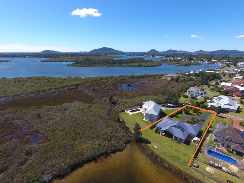 8 Sanctuary Close, Tea Gardens NSW 2324