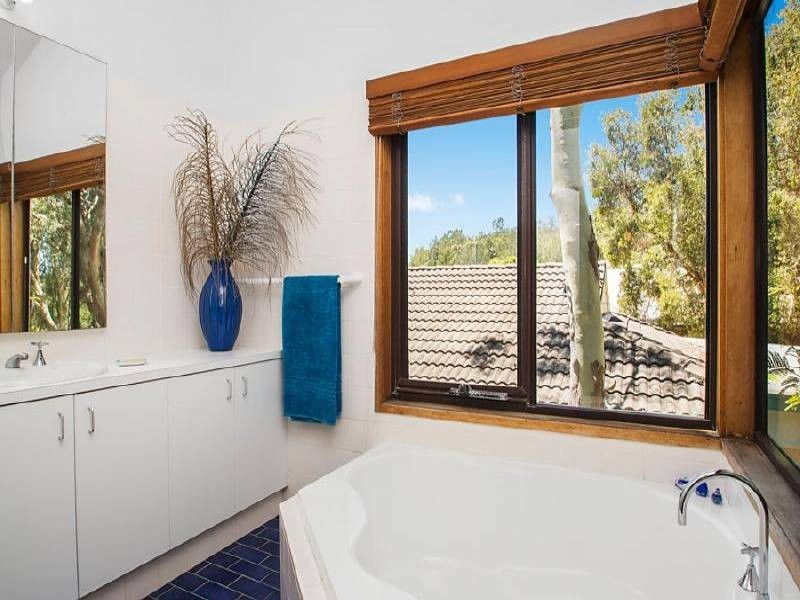 29 Albatross Avenue, Hawks Nest NSW 2324
