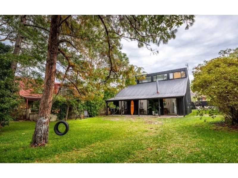 9 Dolphin Avenue, Hawks Nest NSW 2324