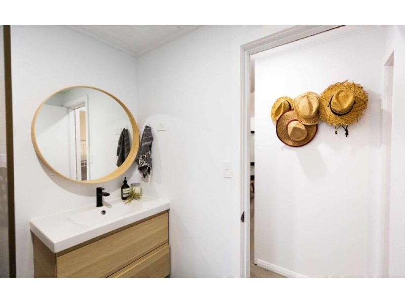 9 Dolphin Avenue, Hawks Nest NSW 2324