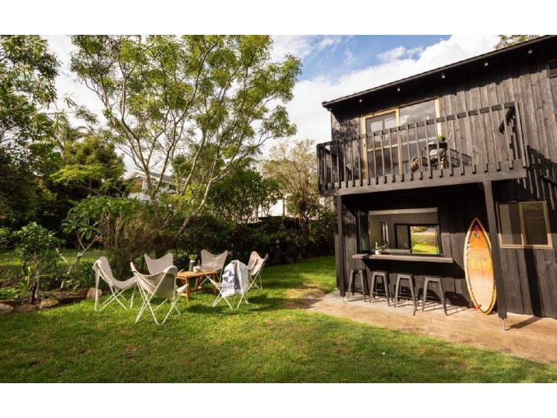 9 Dolphin Avenue, Hawks Nest NSW 2324